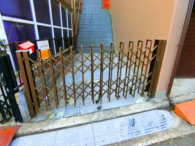室堂町戸建の駐車場