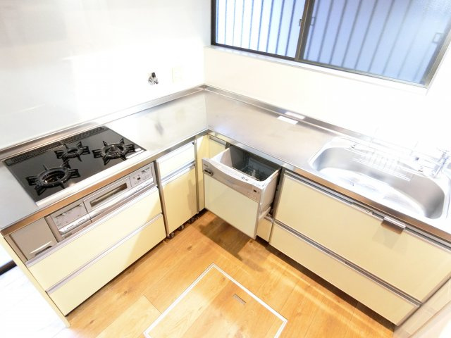 室堂町戸建のキッチン