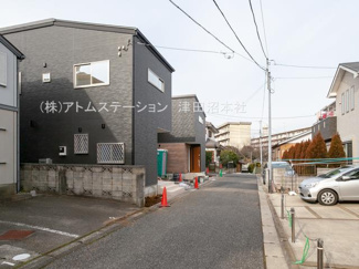 【前面道路含む現地写真】