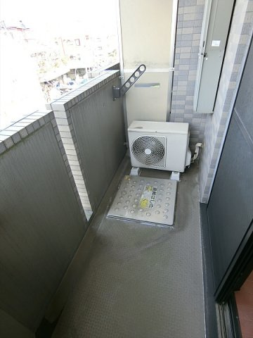 【バルコニー】