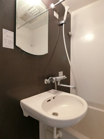 【洗面所】