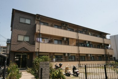 池田市石橋４丁目の賃貸マンションの外観|建物外観を気になさる方へ、見た目の良い物件です