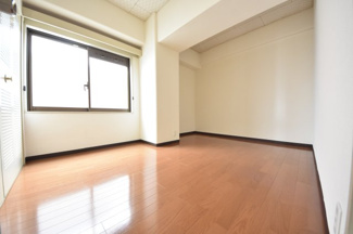 【洋室】 | シャンボール三宮