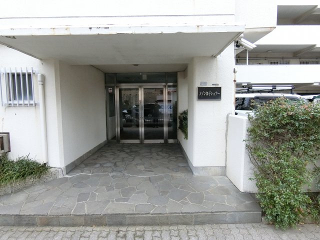 メゾン舞子ショアーのエントランス|風格あるエントランス