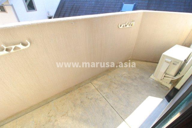 TOMONIワンのバルコニー