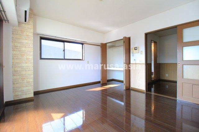 TOMONIワンの居間・リビング