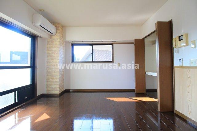 TOMONIワンの居間・リビング