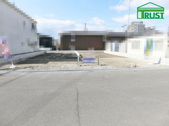 明石市大久保町谷八木4期ー1号棟　新築戸建の前面道路含む現地写真