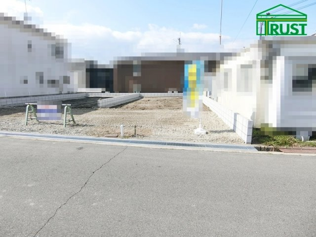 明石市大久保町谷八木4期ー1号棟　新築戸建の前面道路含む現地写真