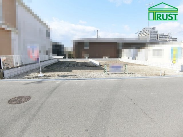 明石市大久保町谷八木4期ー1号棟　新築戸建の前面道路含む現地写真
