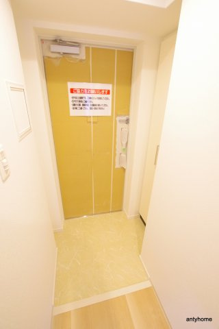 ファーストフィオーレ大阪ウエスト　仲介手数料無料の玄関