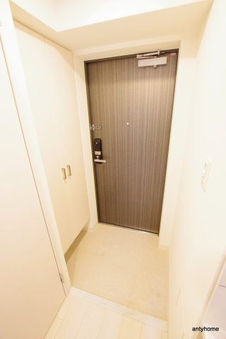 エスリード京橋アミュゼ　仲介手数料無料の玄関