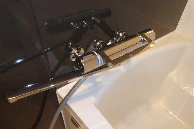 アメニティハイツⅠの浴室|サーモスタッド付き水栓