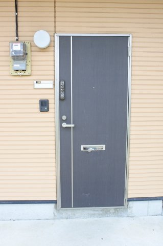 プレステージ堀上の玄関