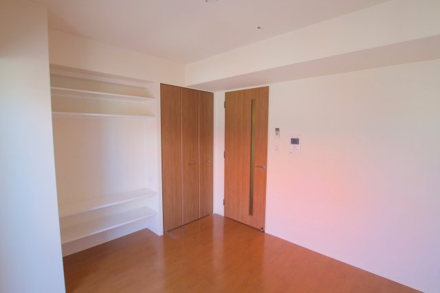 レジュールアッシュ梅田アクシア　仲介手数料無料の寝室