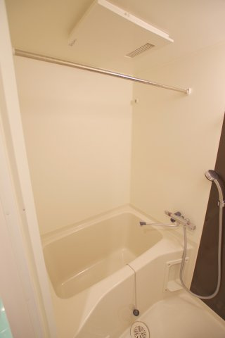 レジュールアッシュ梅田アクシア　仲介手数料無料の浴室