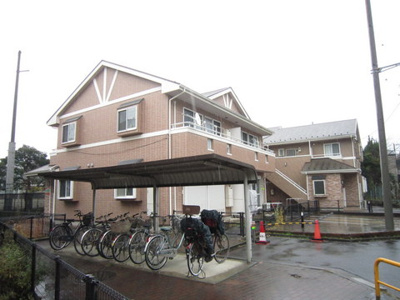 【その他共用部分】 | シャトー・ミニヨン弐番館 | 屋根付きの駐輪場で雨が降っても大切な自転車が濡れなくてすみますね♪駅から自転車もおすすめです！