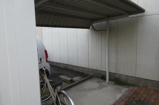 倉敷市西中新田のアパートのその他共用部分|自転車置き場