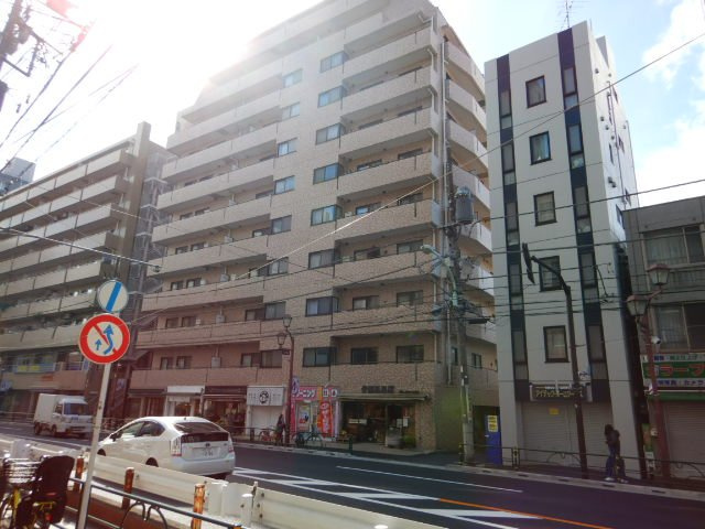 朝日根津八重垣マンションの外観