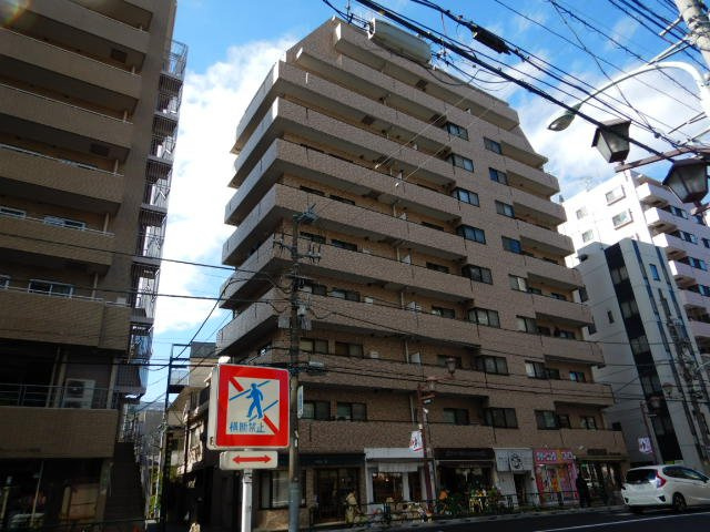 朝日根津八重垣マンションの外観