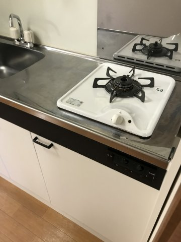 リバティーハウスのキッチン|ガスコンロ付き