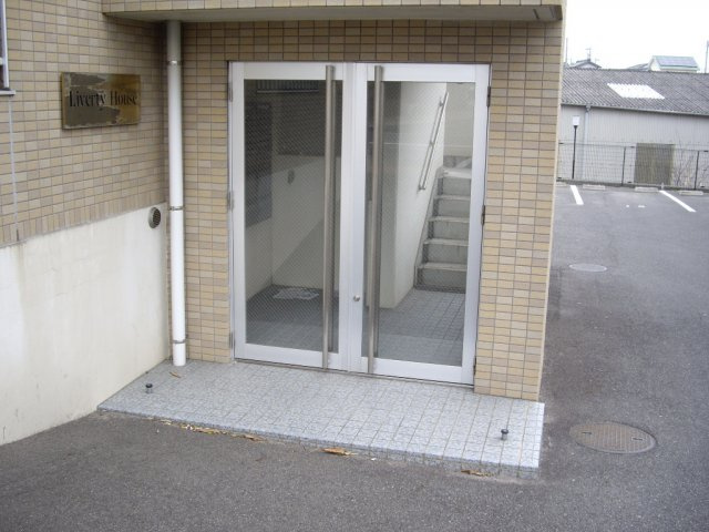 リバティーハウスのエントランス