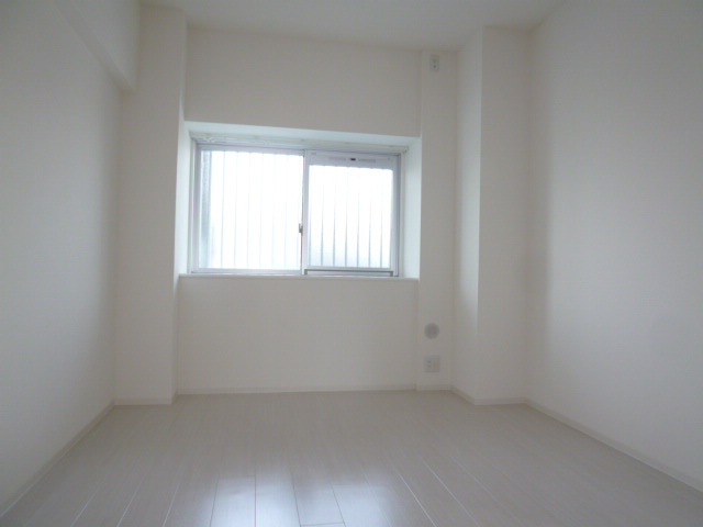 ビバリーグランディの寝室|洋室