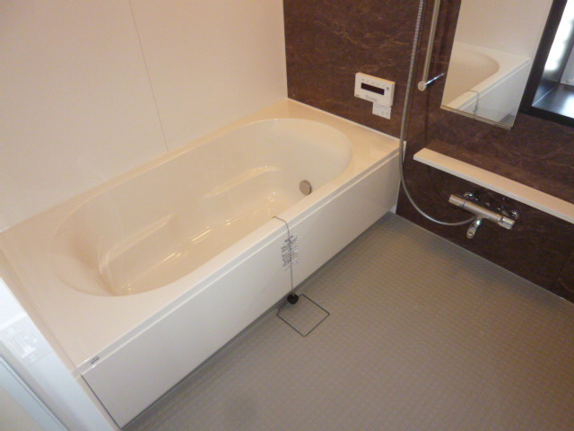 ビバリーグランディの浴室