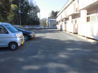 【駐車場】