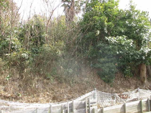 花見川区浪花町　売地　建築条件なし　地積はなんと１００坪の外観