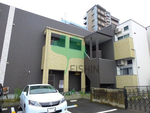 エルアンジュの駐車場