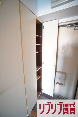 ジェネピア東千葉の玄関