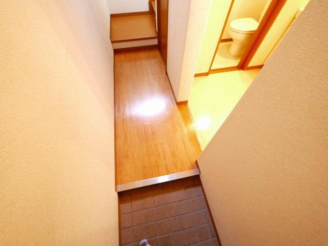 採充エヴォールの玄関|毎日通る玄関はこちらです