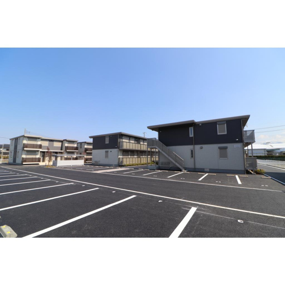 【駐車場】 | フローラルコートD