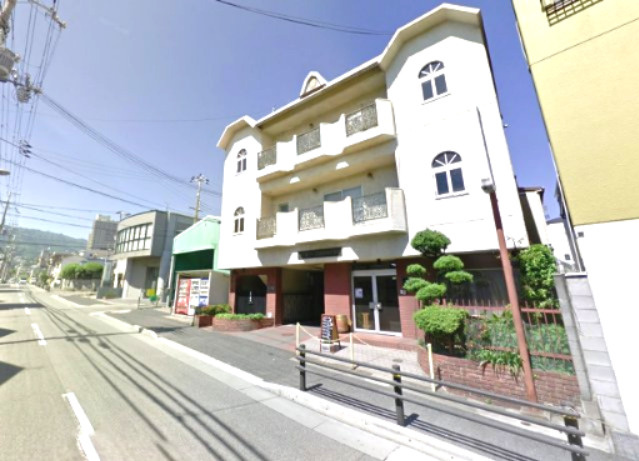 シャトー白馬の外観