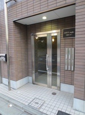 KIN corpoのエントランス