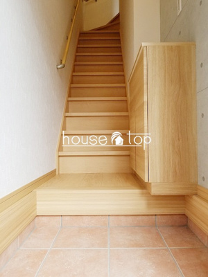 【玄関】 | CROUD甲子園里中町