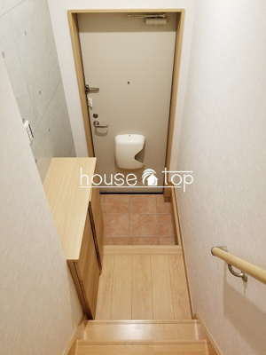 【玄関】 | CROUD甲子園里中町