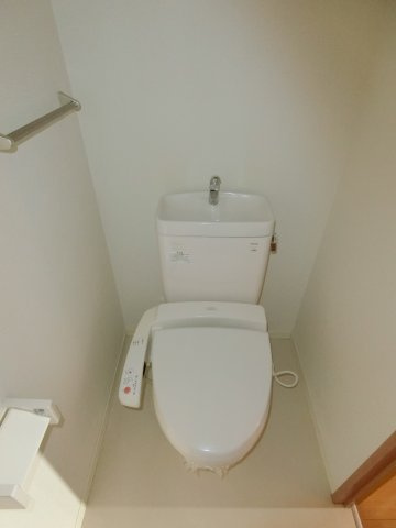 ベルアネスB棟のトイレ