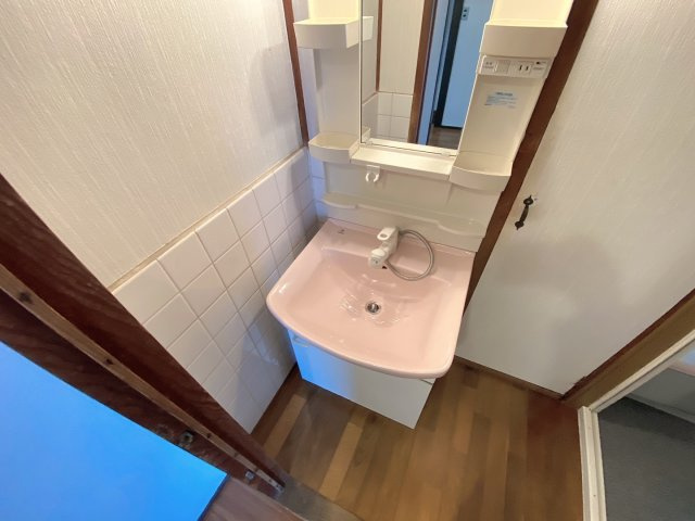 市町戸建の洗面所