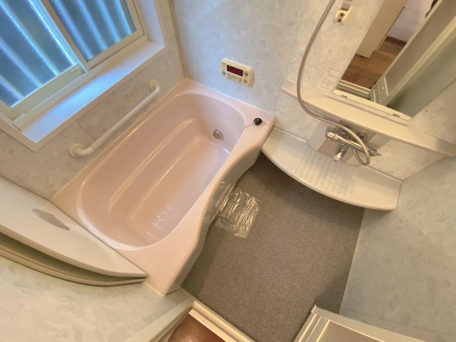 市町戸建の浴室