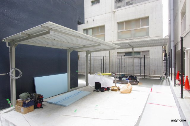 コンフォリア北堀江一丁目　仲介手数料無料の駐車場