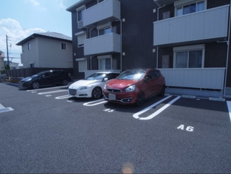 【駐車場】