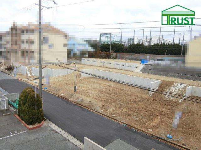 神戸西区大津和　新築戸建　D号棟の前面道路含む現地写真