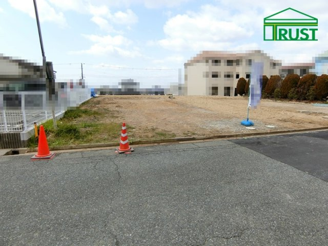 神戸西区大津和　新築戸建　D号棟の前面道路含む現地写真