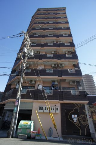 レアレア梅田5番館の外観