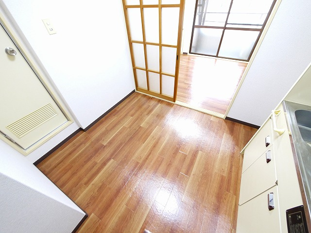谷垣マンションの居間・リビング|居間です