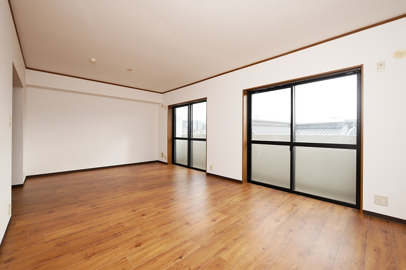 グリーンゼファーの居間・リビング|グリーンゼファー302号