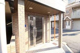 【エントランス】