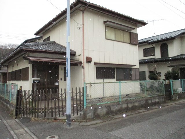 花見川区宮野木台４丁目　土地　建築条件なし　古家あり　角地の外観